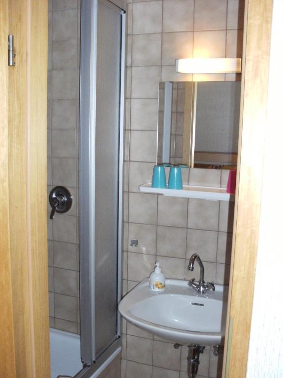 Haus Sonneneck Hotel Medebach Room photo